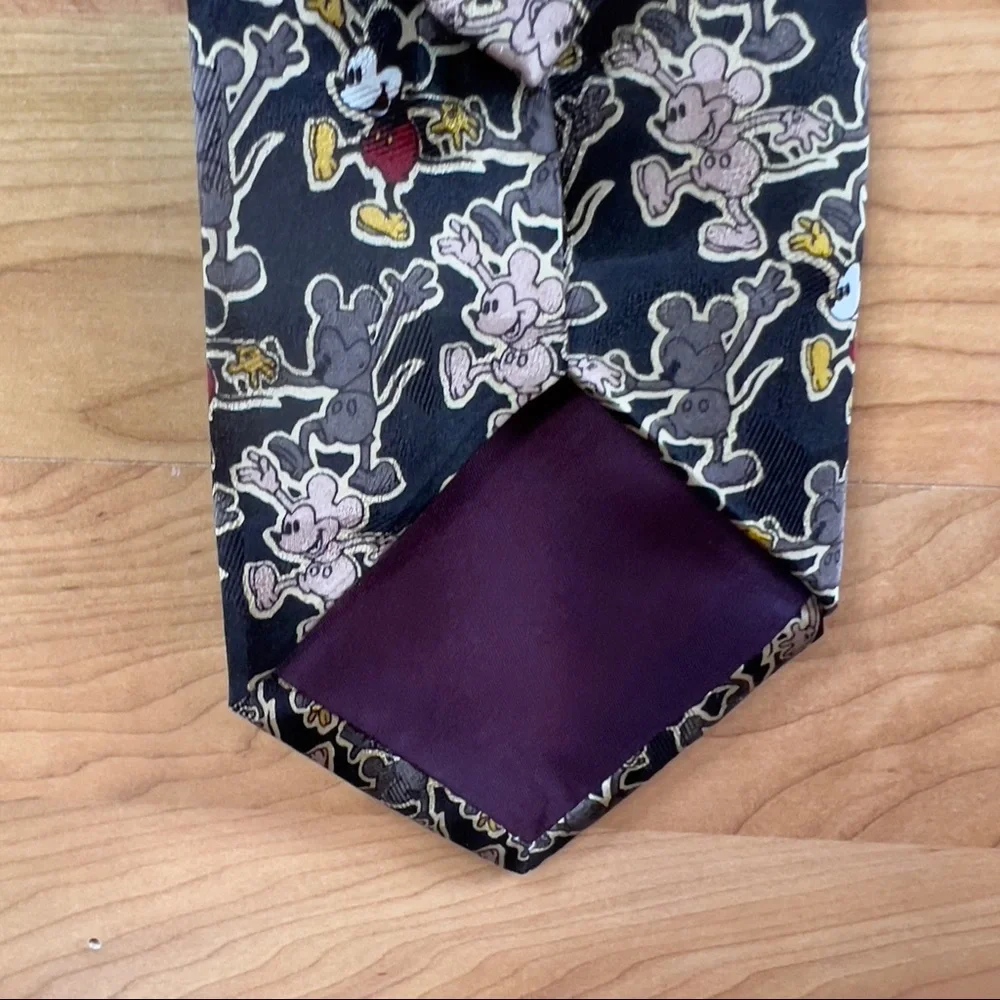 Vintage Disney Mickey Unlimited 100% Silk